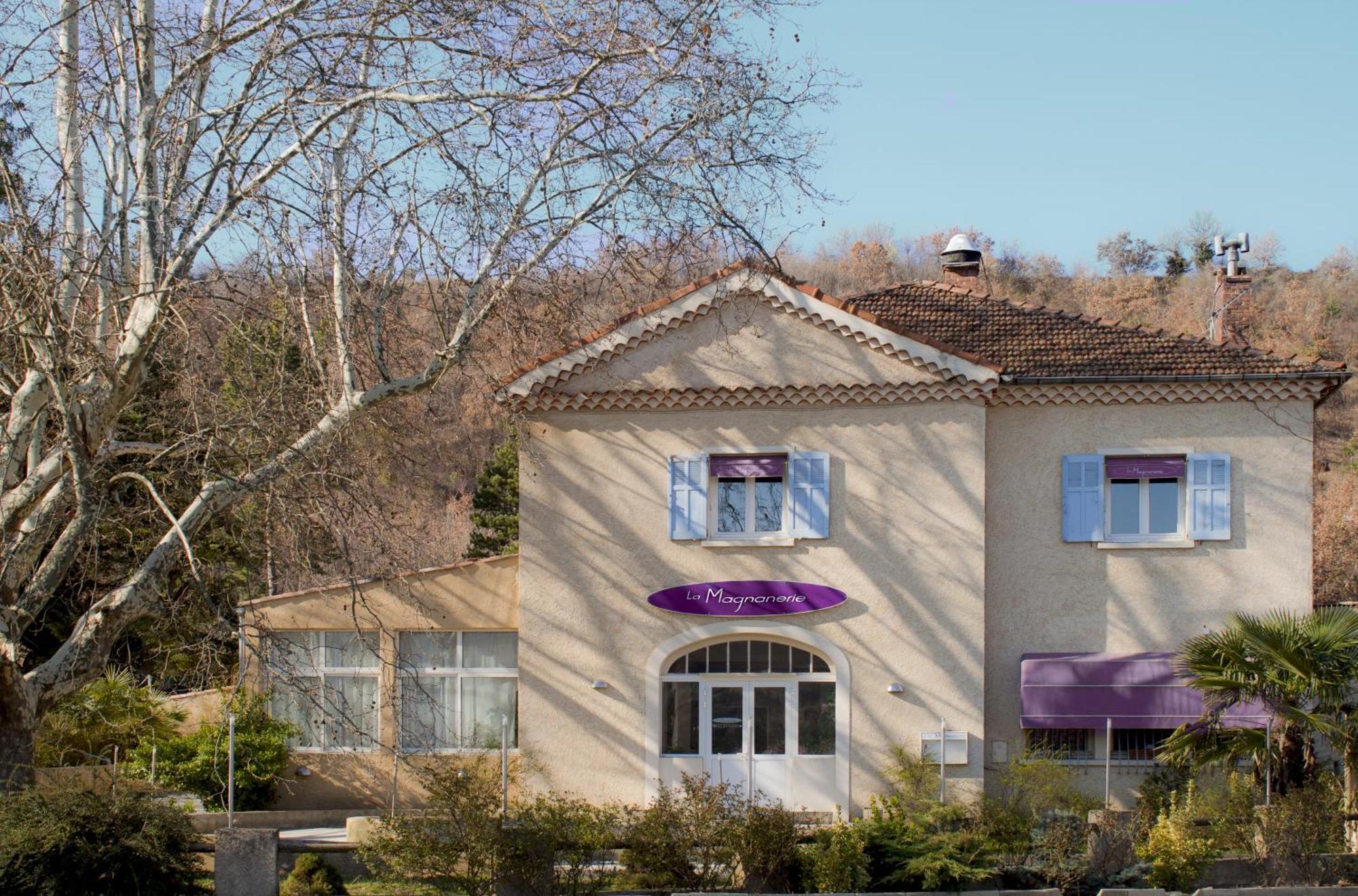 Logis Hotel La Magnanerie - Cote Bistro Aubignosc Eksteriør bilde