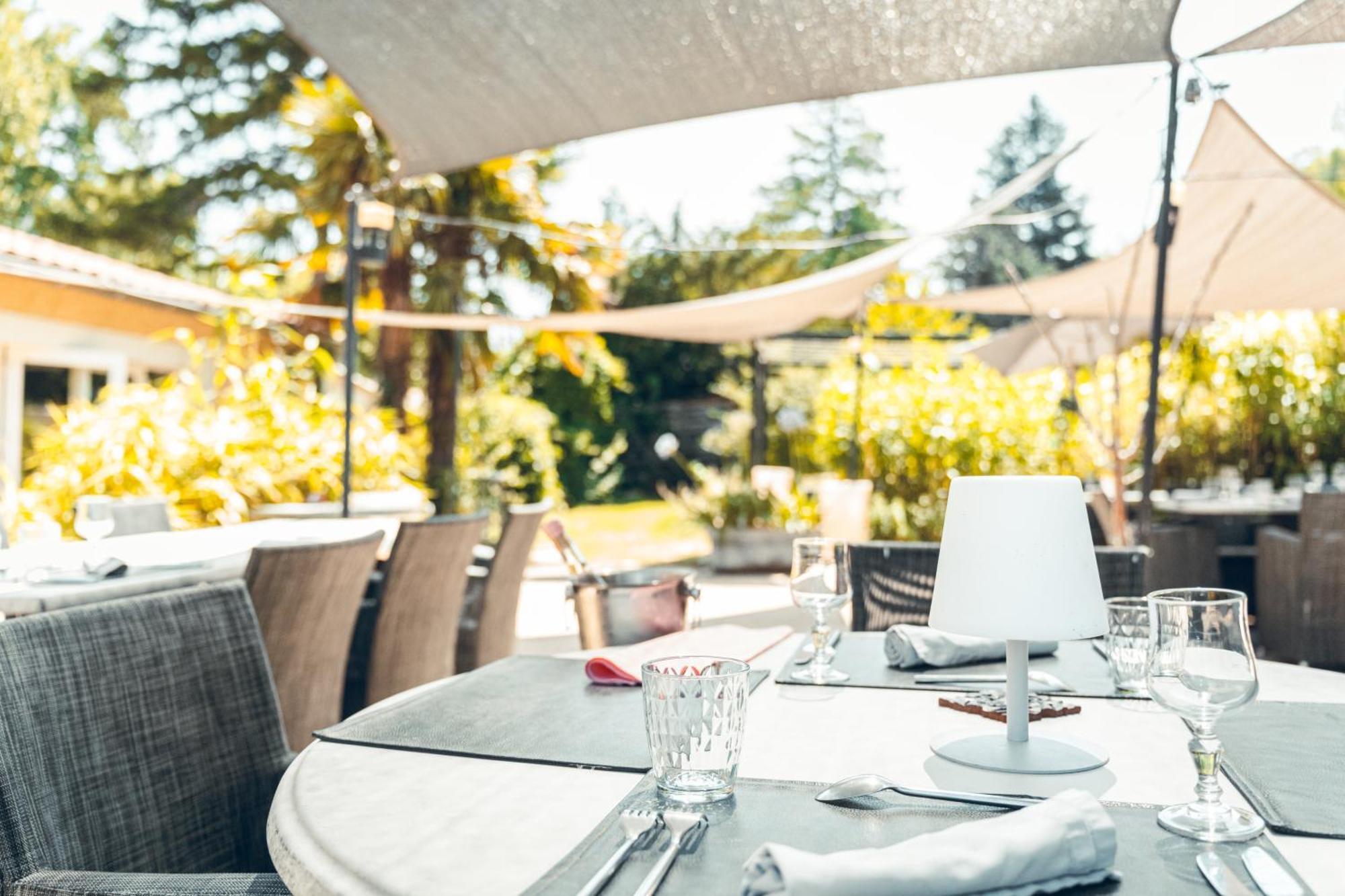Logis Hotel La Magnanerie - Cote Bistro Aubignosc Eksteriør bilde