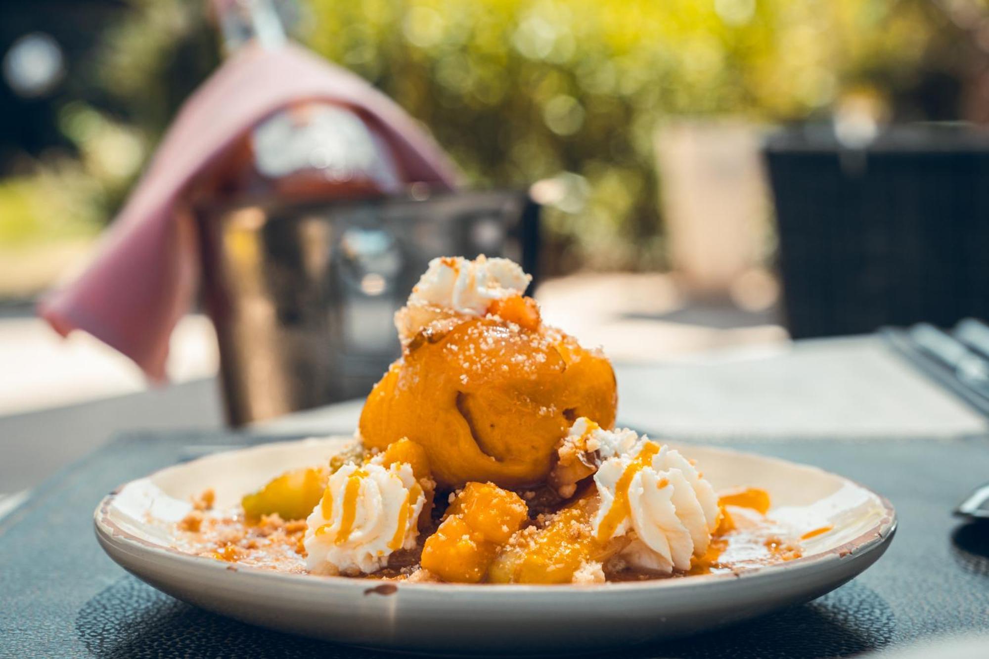 Logis Hotel La Magnanerie - Cote Bistro Aubignosc Eksteriør bilde
